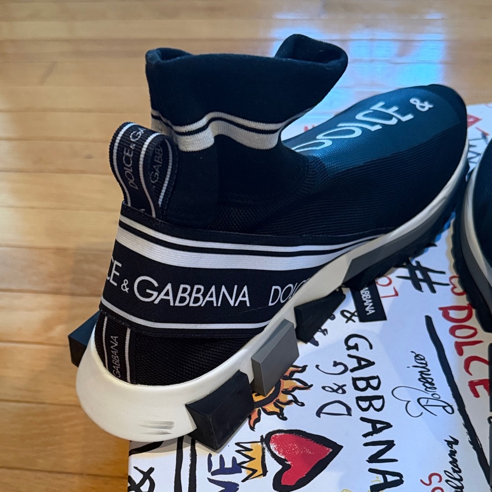 Dolce & Gabbana Black High-Top Sneakers - Picture 4 of 9